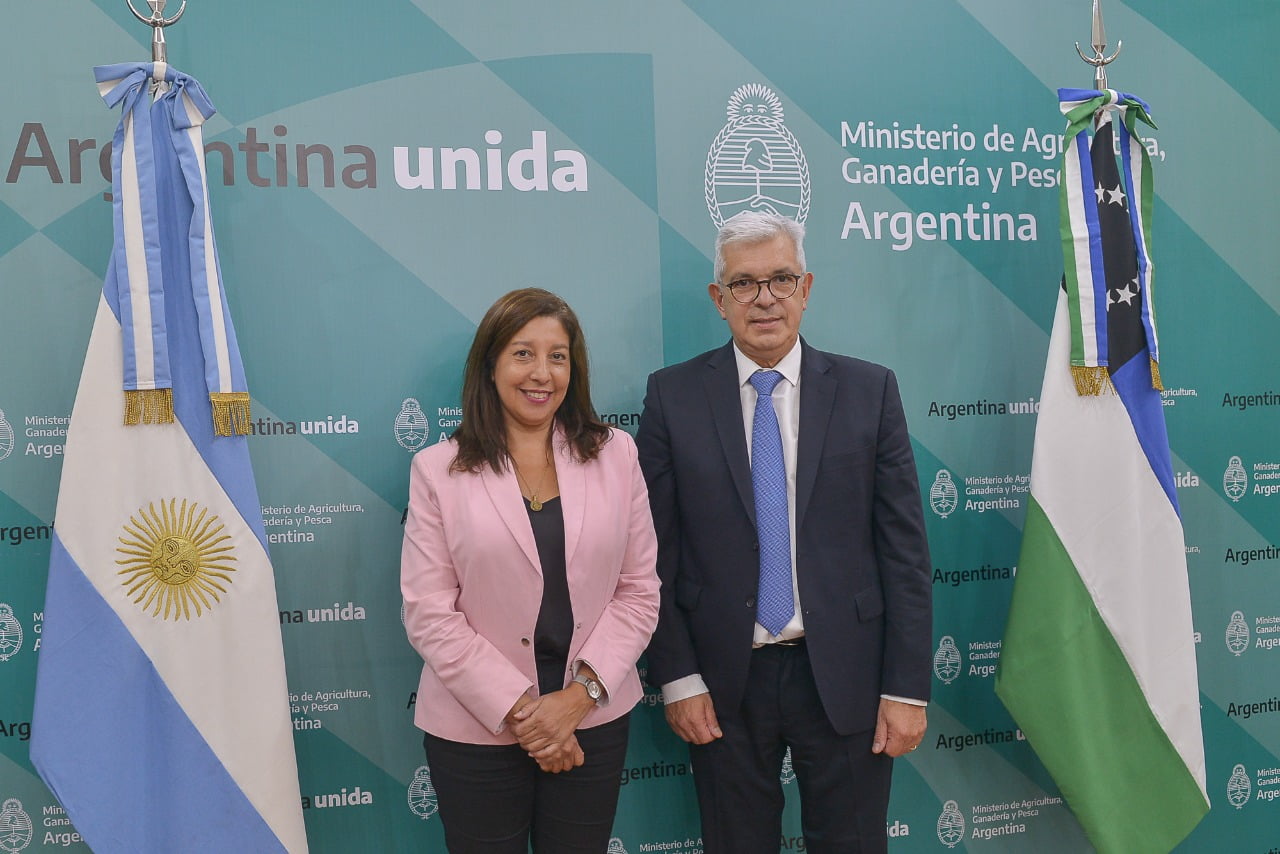 Agricultura trabaja junto al Gobierno de Rio Negro para brindar soluciones al sector frutihortícola afectado por el conflicto bélico