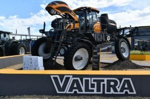 Valtra refuerza su liderazgo en Agroactiva 2025